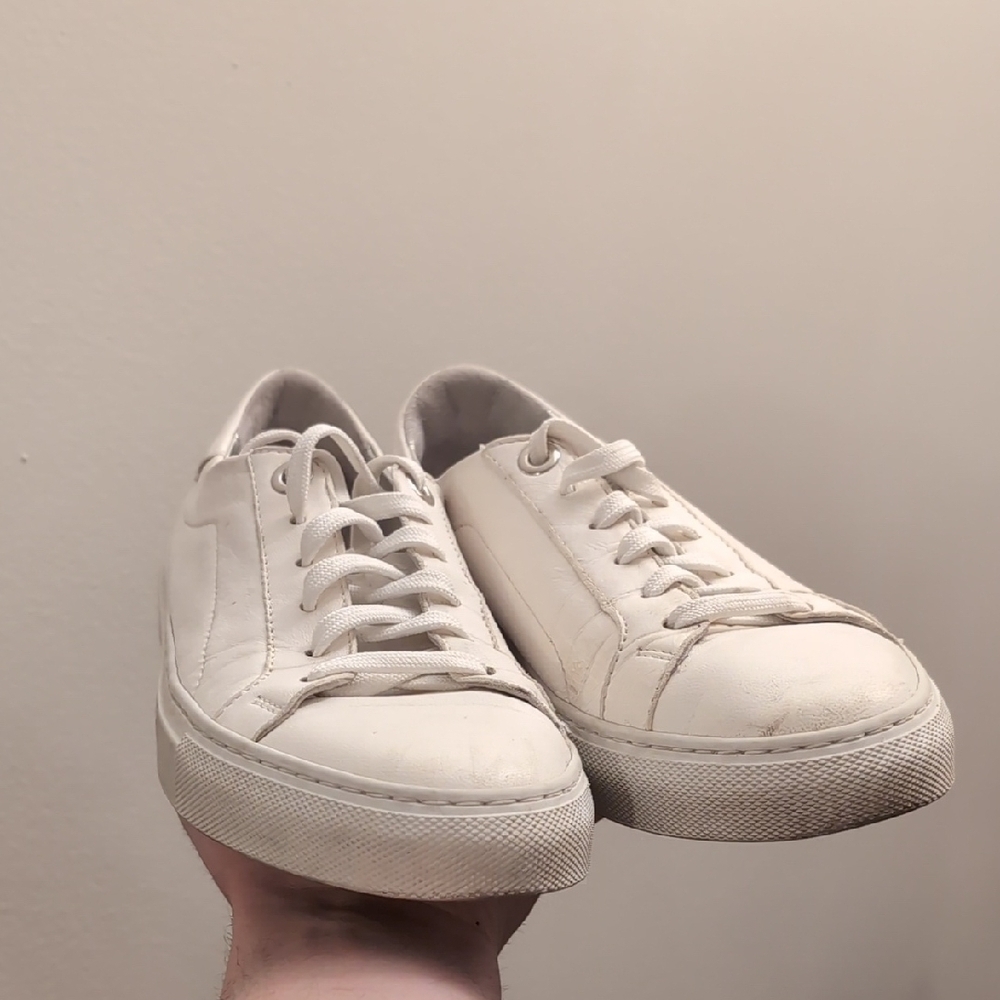Zvelle White Leather Sneakers